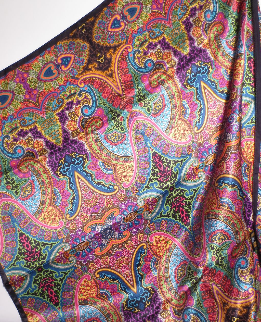 Pure silk square scarf 46478 - Azalea Bellagio - Silk of Como